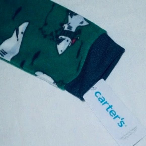 CARTER'S Boy's Footed 1 Piece Sleeper "Holiday Sharks" Pajama NWT Size 6 - Picture 4 of 9